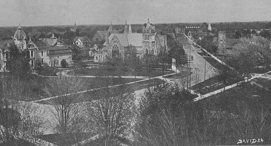 Black and white photo of Nepessing Street in Lapeer in 1904